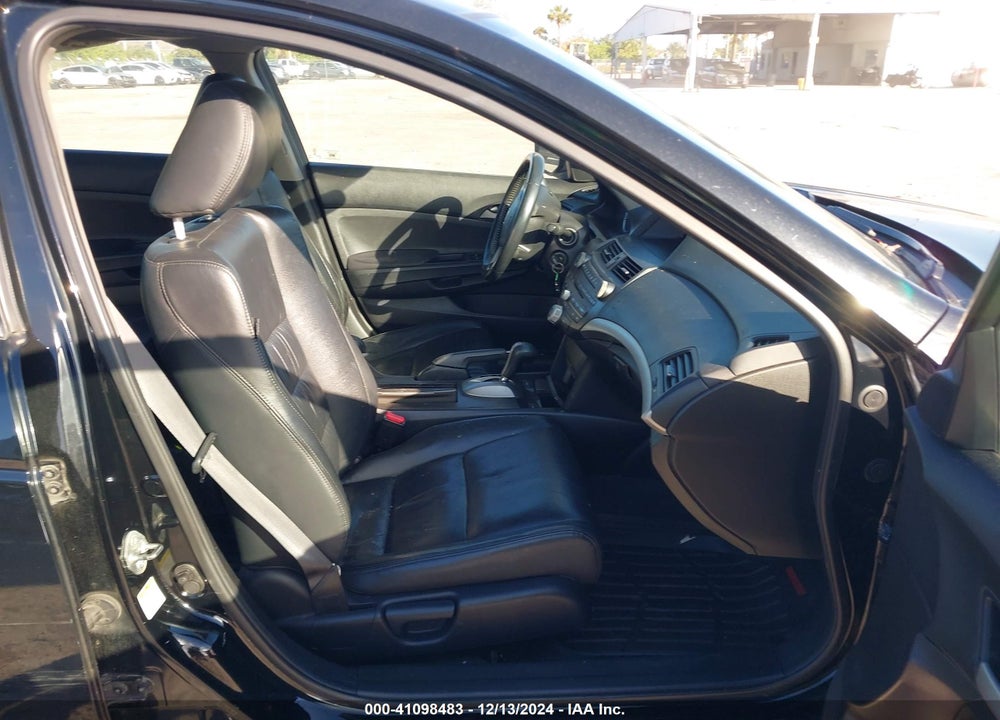 2011 HONDA ACCORD 2.4 SE VIN: 1HGCP2F69BA087122