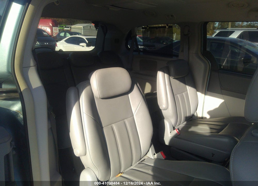 2008 CHRYSLER TOWN & COUNTRY TOURING VIN: 2A8HR54P48R815101