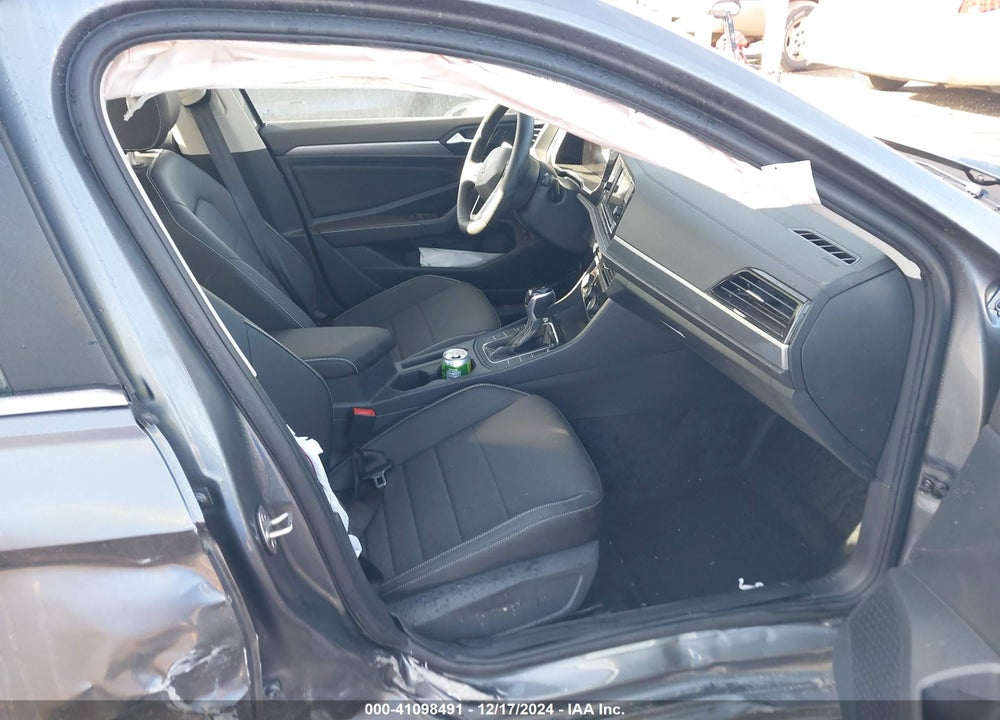 2024 VOLKSWAGEN JETTA VIN: 3VW7M7BUXRM075081