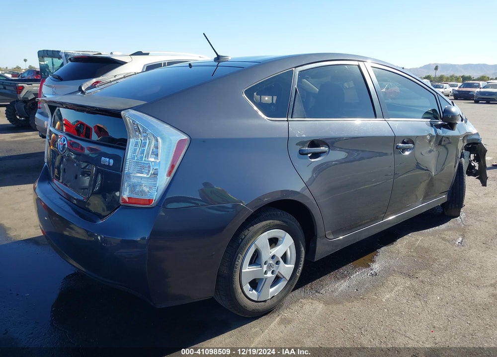 2011 TOYOTA PRIUS TWO VIN: JTDKN3DU4B0280811