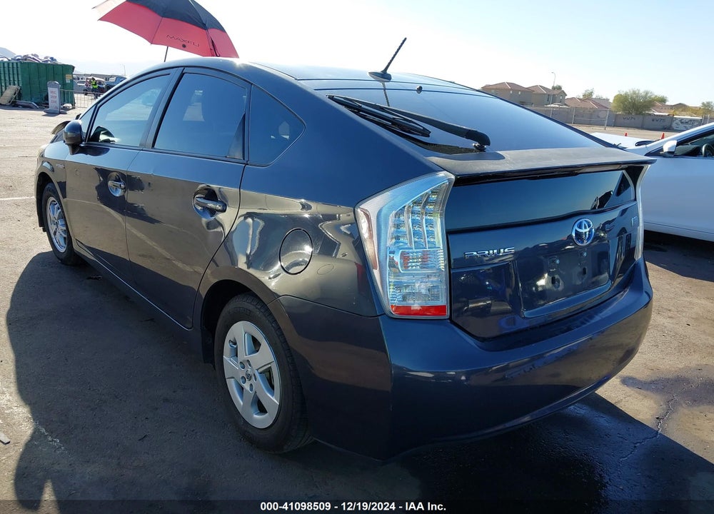 2011 TOYOTA PRIUS TWO VIN: JTDKN3DU4B0280811