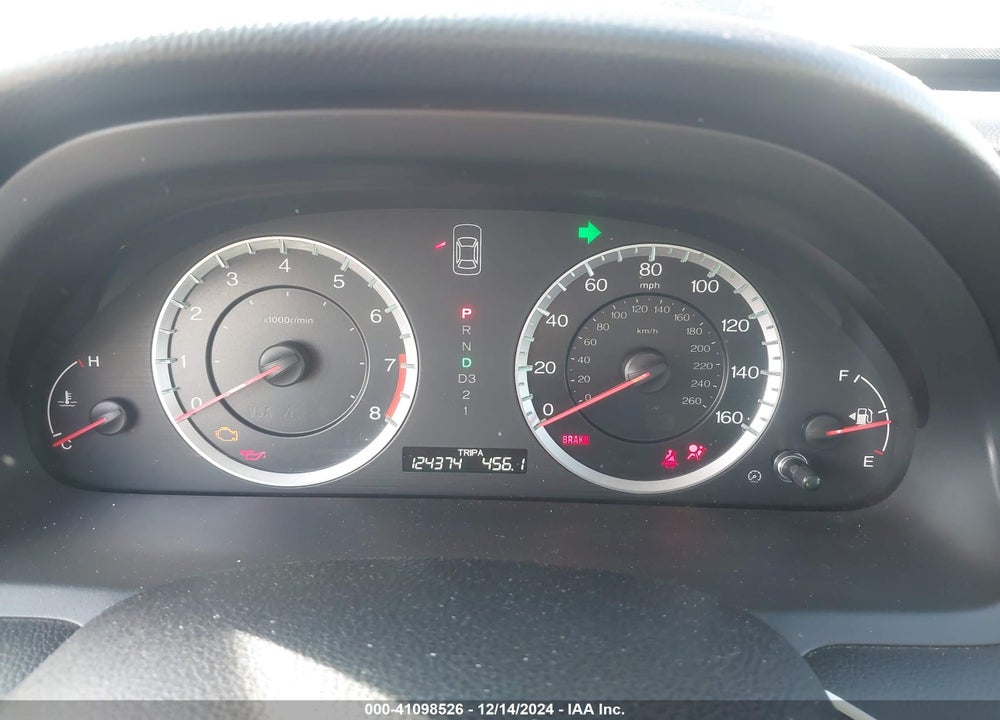 2010 HONDA ACCORD 2.4 LX-P VIN: 1HGCP2F45AA093738