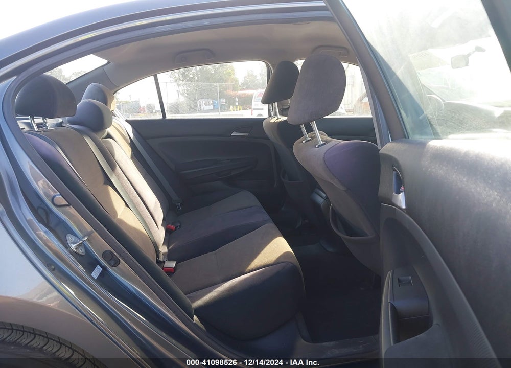 2010 HONDA ACCORD 2.4 LX-P VIN: 1HGCP2F45AA093738