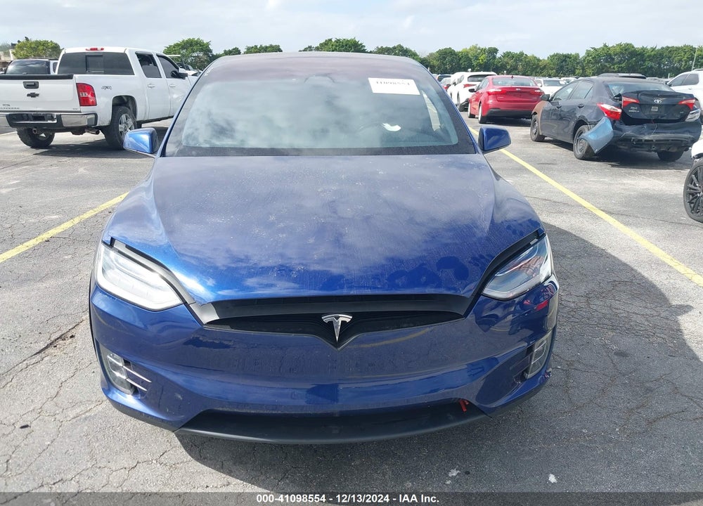 2020 TESLA MODEL X VIN: 5YJXCDE28LF302696