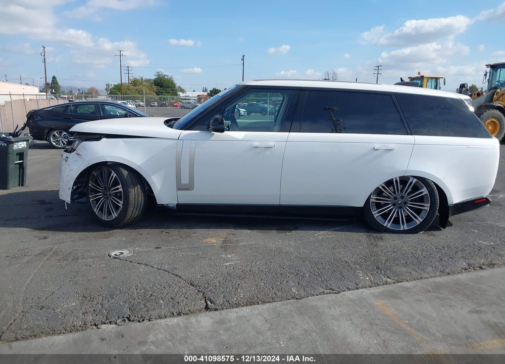 2023 LAND ROVER RANGE ROVER AUTOBIOGRAPHY/AUTOBIOGRAPHY 7 SEAT VIN: SALK1BE7XPA076782