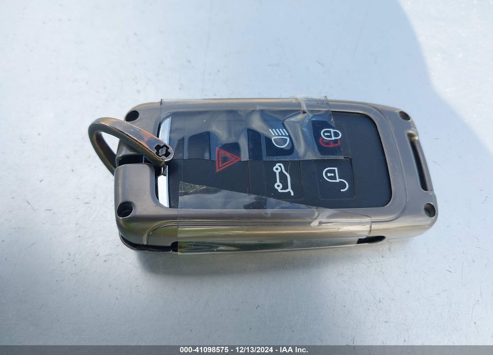 2023 LAND ROVER RANGE ROVER AUTOBIOGRAPHY/AUTOBIOGRAPHY 7 SEAT VIN: SALK1BE7XPA076782