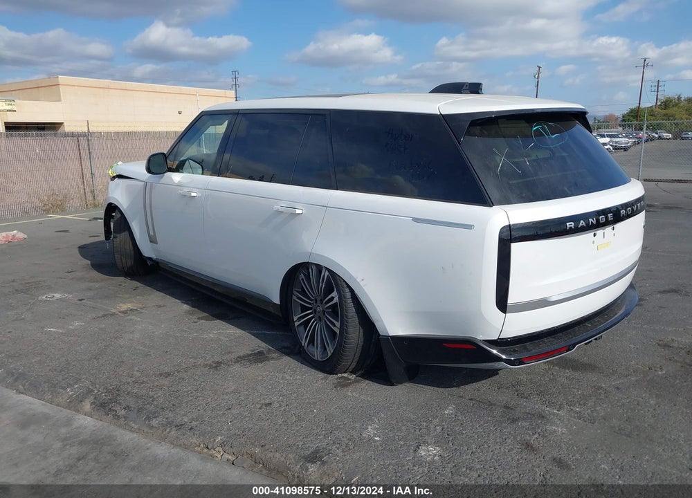 2023 LAND ROVER RANGE ROVER AUTOBIOGRAPHY/AUTOBIOGRAPHY 7 SEAT VIN: SALK1BE7XPA076782