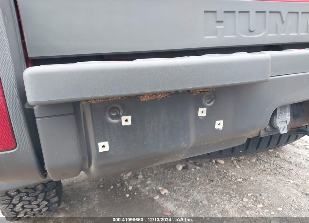 2009 HUMMER H3T VIN: 5GNEN13E798127069