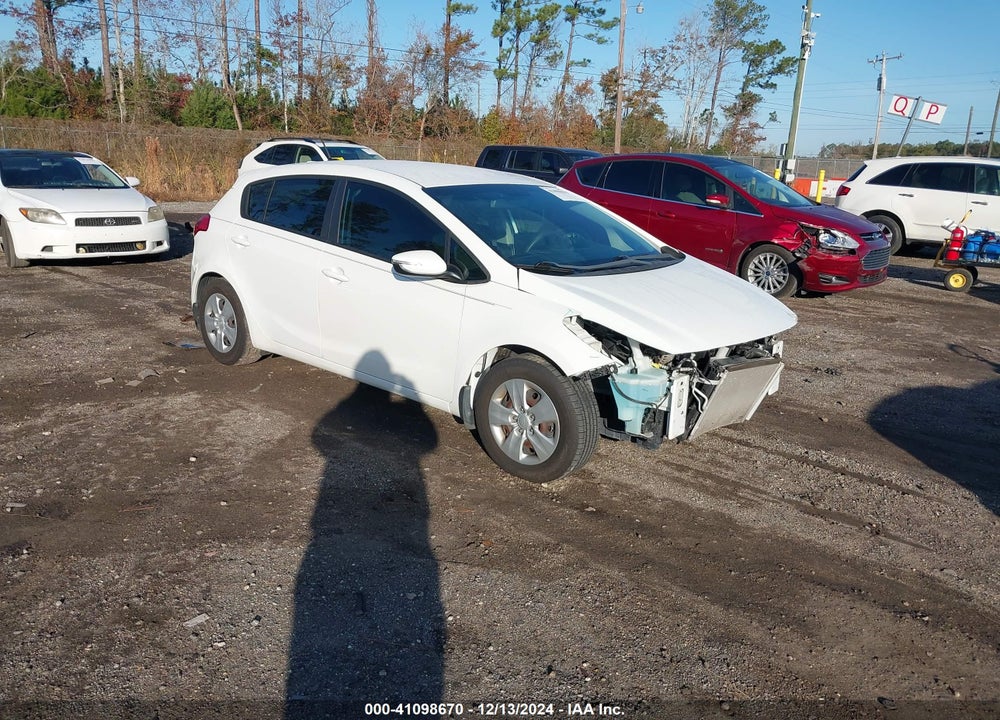 2017 KIA FORTE LX VIN: KNAFK5A87H5678178