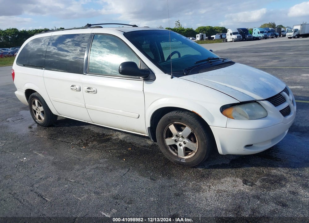 2005 DODGE GRAND CARAVAN SXT VIN: 2D4GP44L15R517247