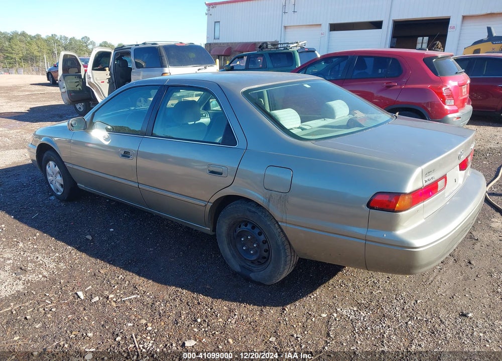 1997 TOYOTA CAMRY LE VIN: 4T1BG22K9VU088895