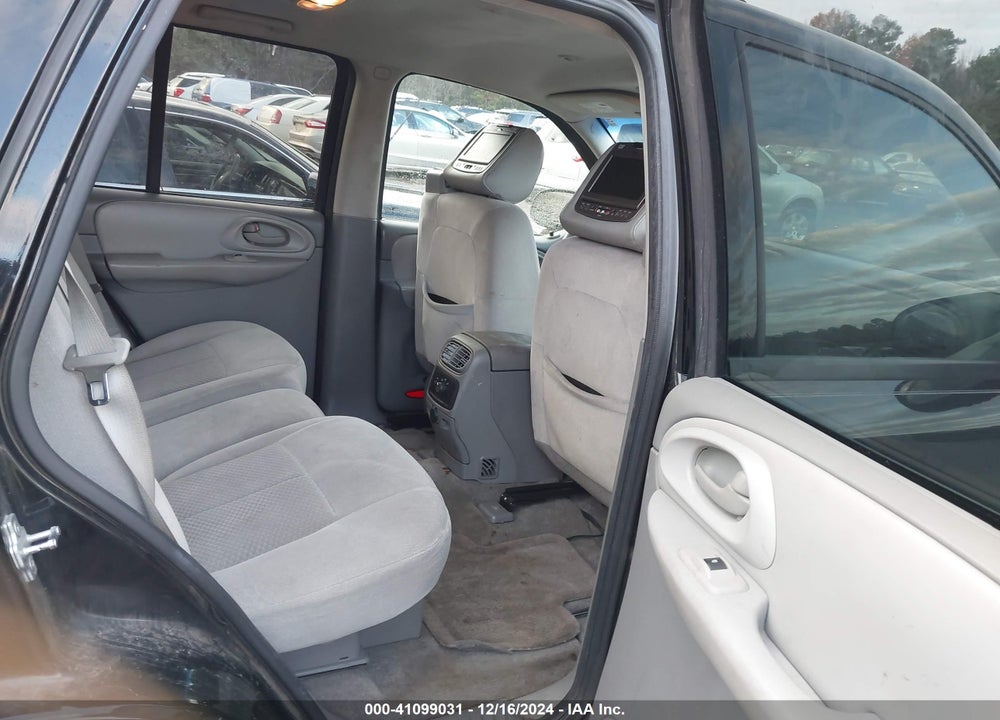 2008 CHEVROLET TRAILBLAZER LT VIN: 1GNDS13S182164105