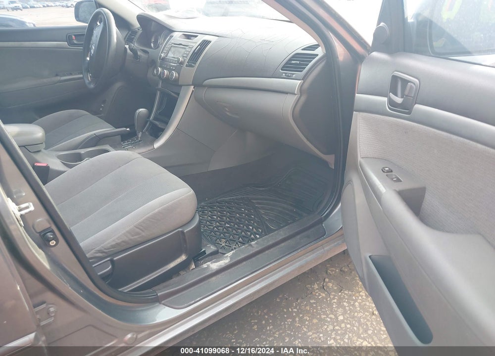 2010 HYUNDAI SONATA VIN: 5NPET4AC9AH632481