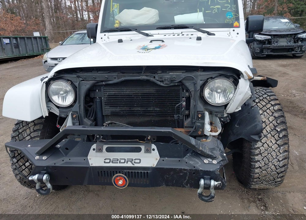 2013 JEEP WRANGLER UNLIMITED SAHARA VIN: 1C4BJWEG0DL501652