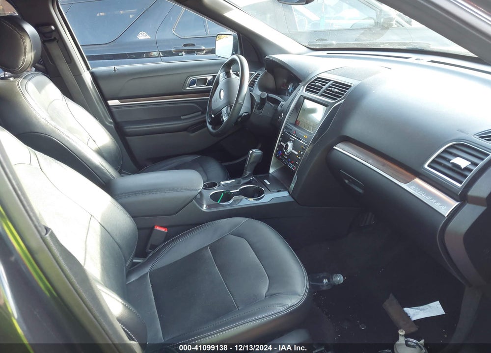 2017 FORD EXPLORER LIMITED VIN: 1FM5K7F87HGE26952