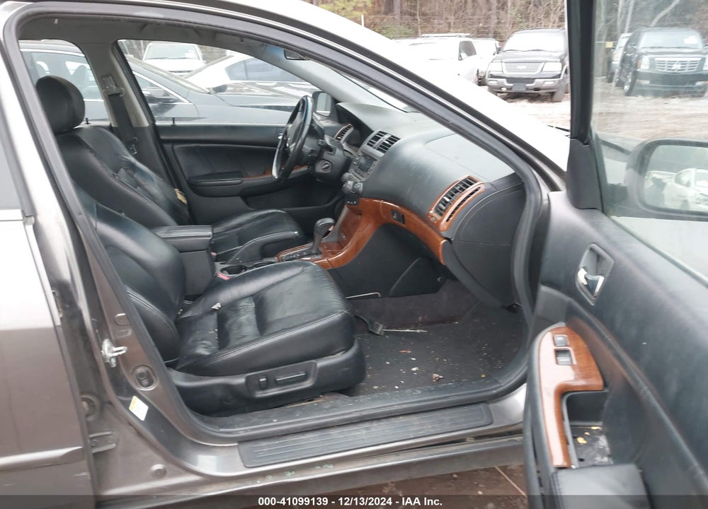 2006 HONDA ACCORD VIN: 1HGCM66566A017655
