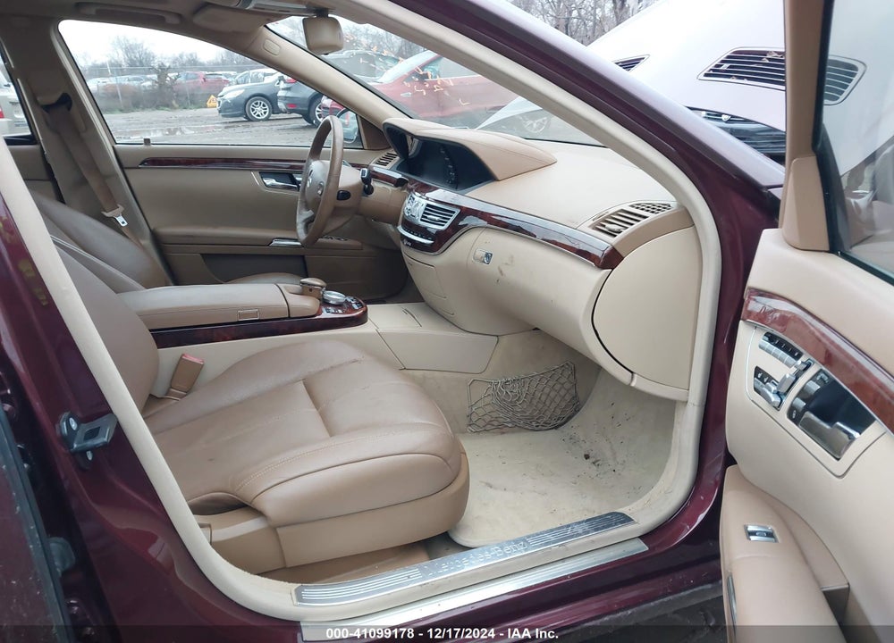 2007 MERCEDES-BENZ S 550 4MATIC VIN: WDDNG86X37A136430