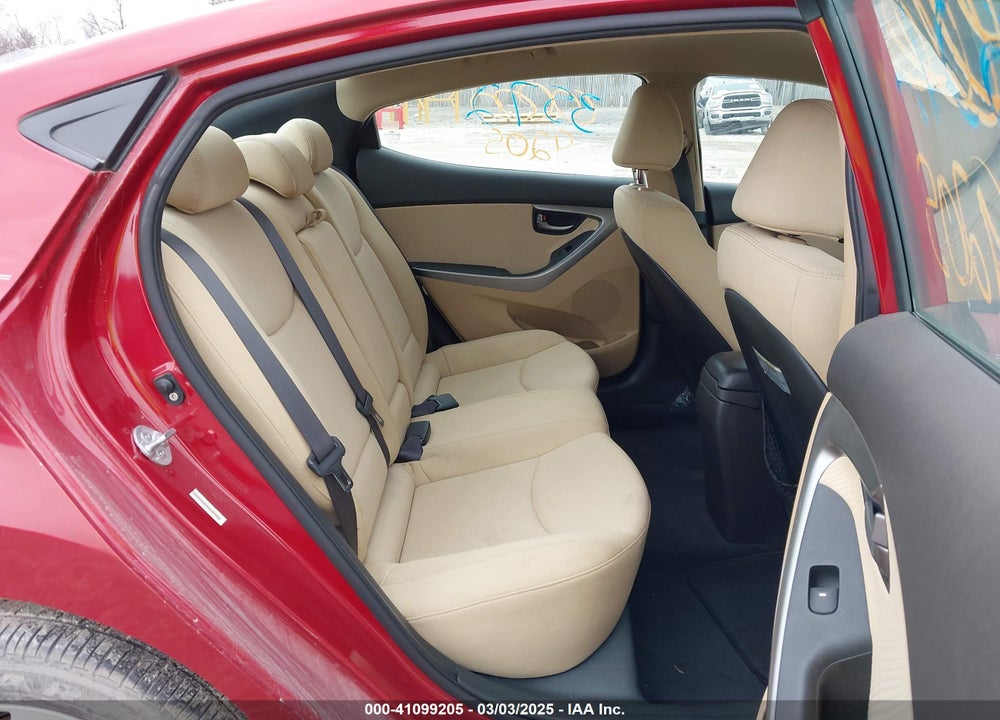 2013 HYUNDAI ELANTRA VIN: KMHDH4AE8DU538502