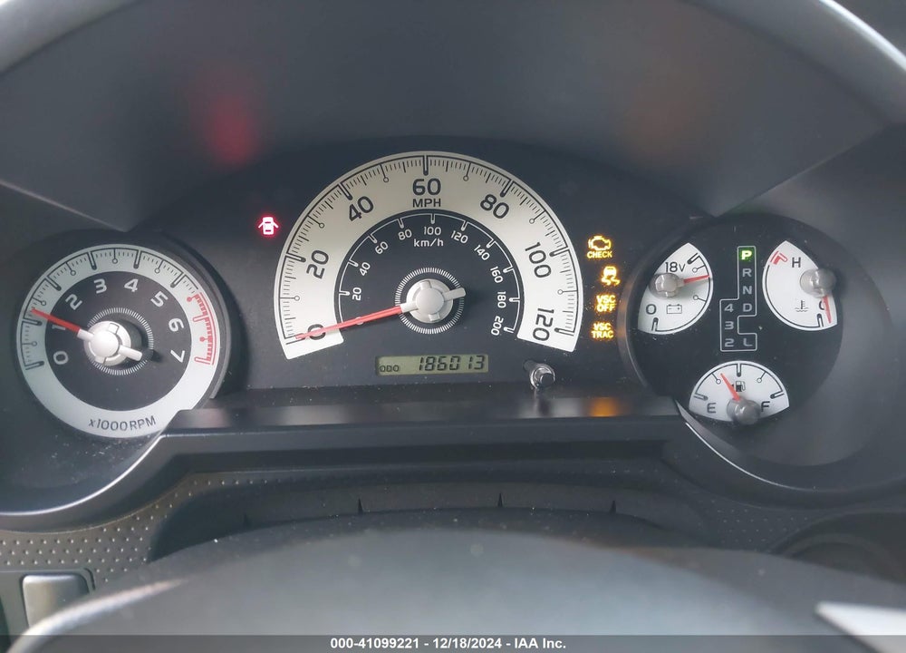 2007 TOYOTA FJ CRUISER VIN: JTEBU11FX70060069