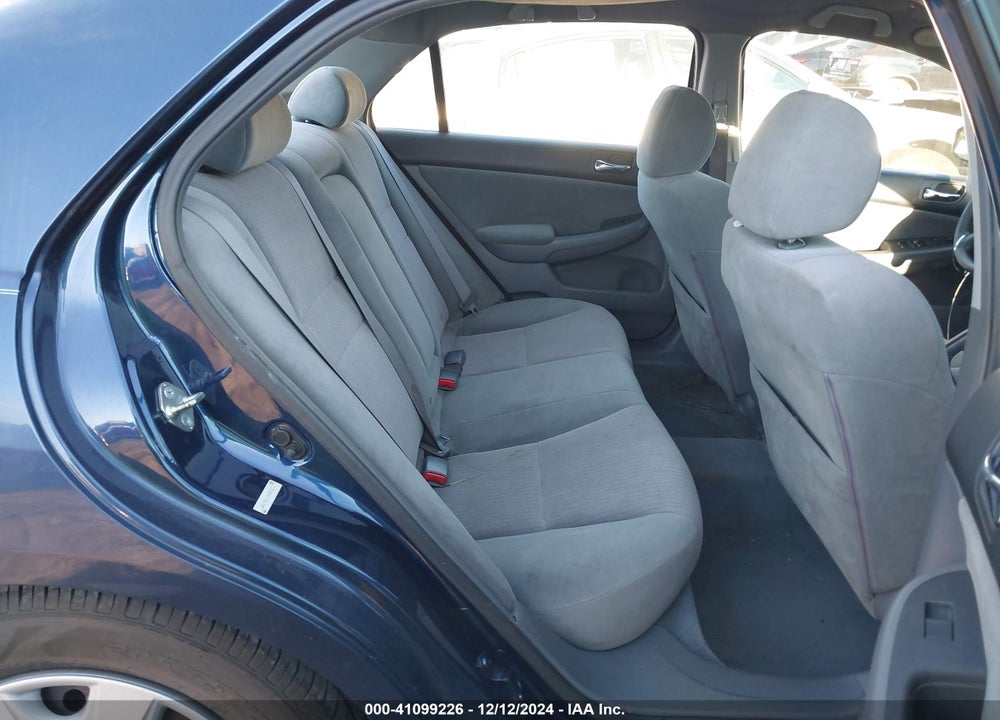 2004 HONDA ACCORD 2.4 LX VIN: 1HGCM56334A026223