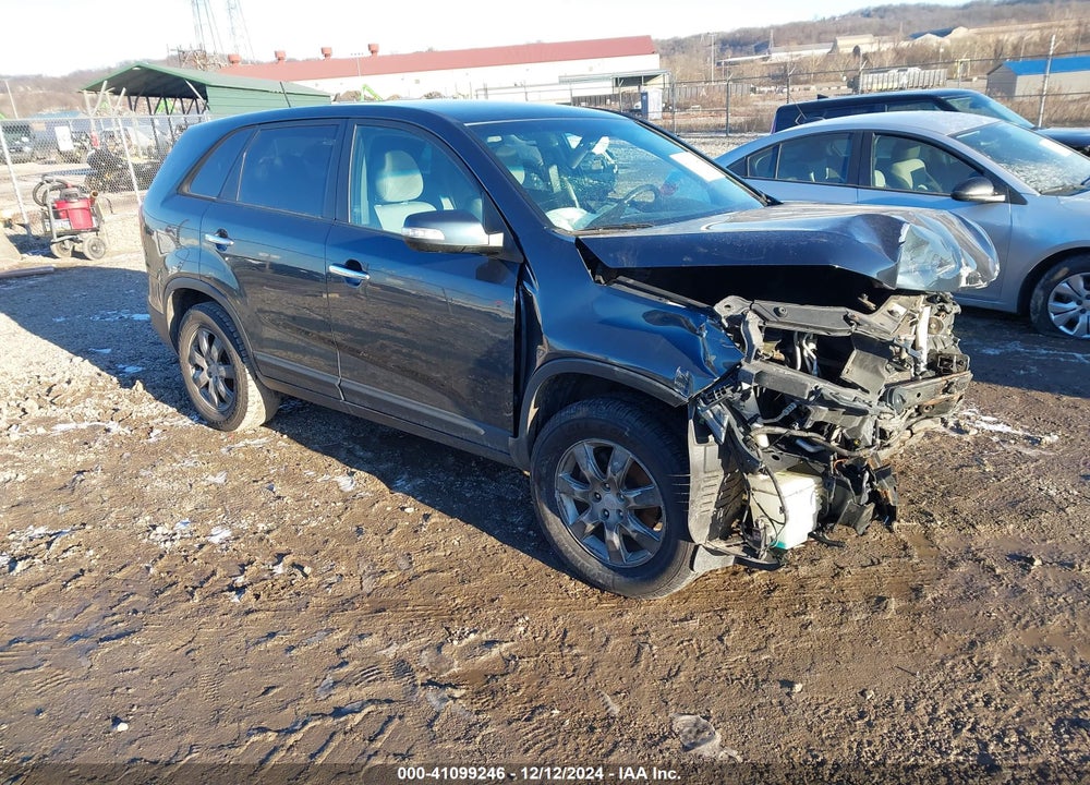 2011 KIA SORENTO LX VIN: 5XYKT3A18BG079939
