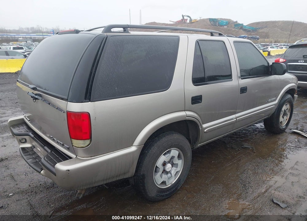 2003 CHEVROLET BLAZER LS VIN: 1GNDT13X13K166664