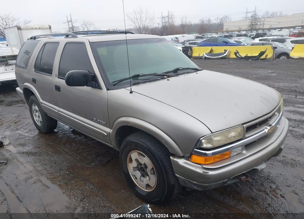 2003 CHEVROLET BLAZER LS VIN: 1GNDT13X13K166664