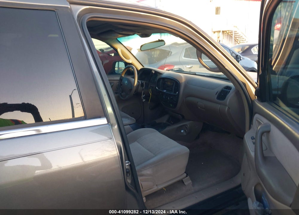 2004 TOYOTA TUNDRA SR5 V8 VIN: 5TBET34174S456140