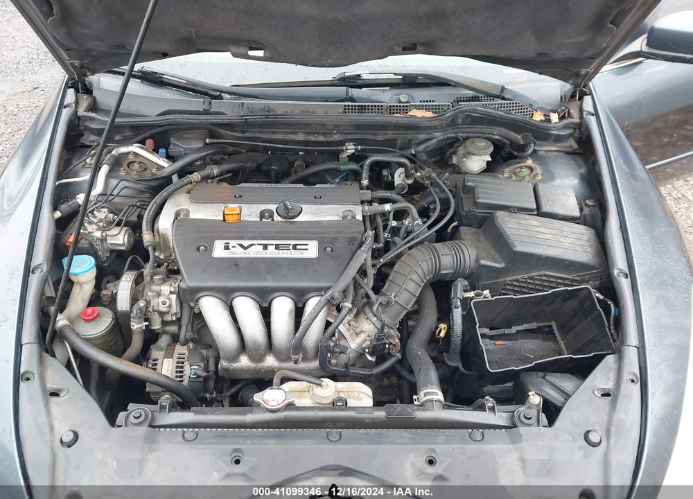 2004 HONDA ACCORD 2.4 EX VIN: 1HGCM56844A040210