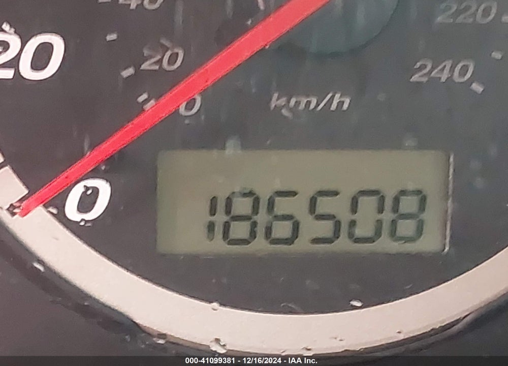 2005 HONDA CR-V LX VIN: SHSRD785X5U332596