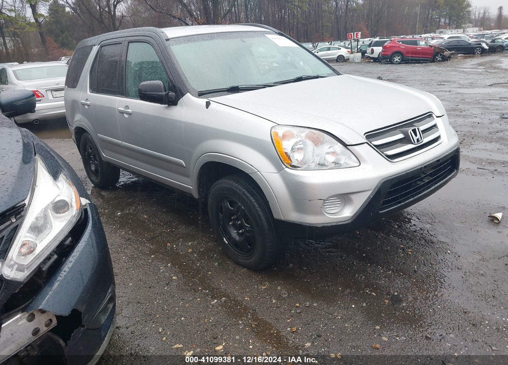 2005 HONDA CR-V LX VIN: SHSRD785X5U332596