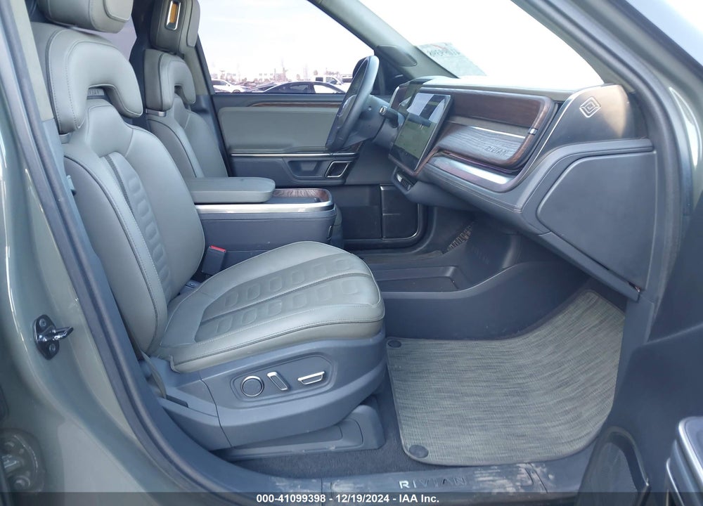 2023 RIVIAN R1S LAUNCH EDITION VIN: 7PDSGABL2PN003411