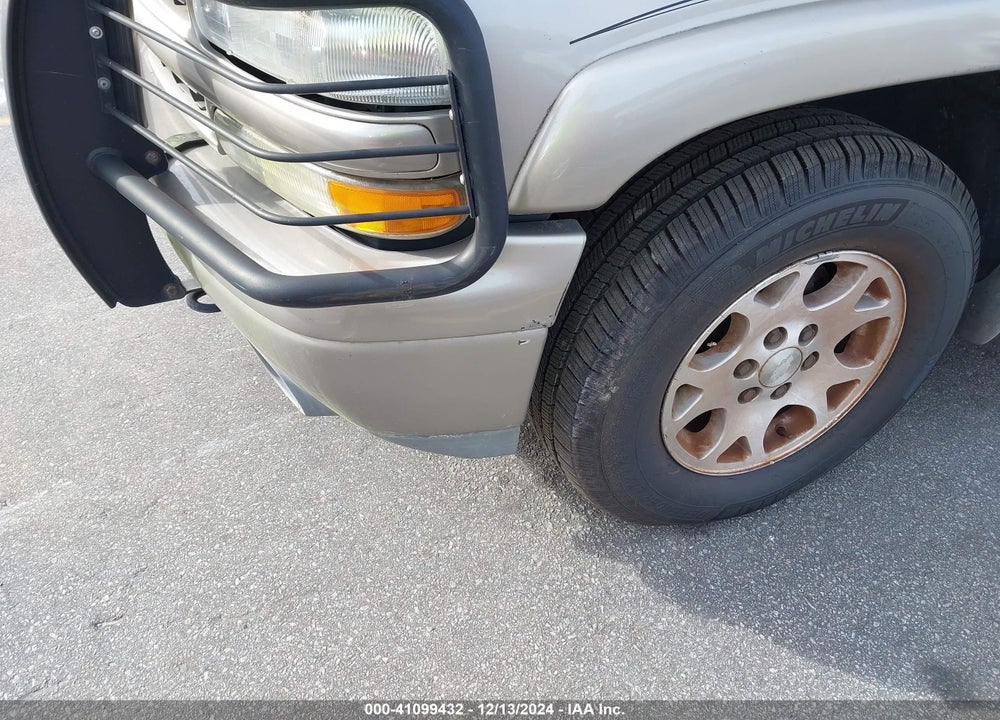 2002 CHEVROLET TAHOE Z71 VIN: 1GNEK13Z72R215588