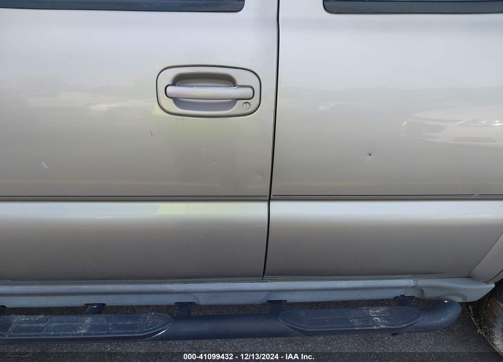 2002 CHEVROLET TAHOE Z71 VIN: 1GNEK13Z72R215588