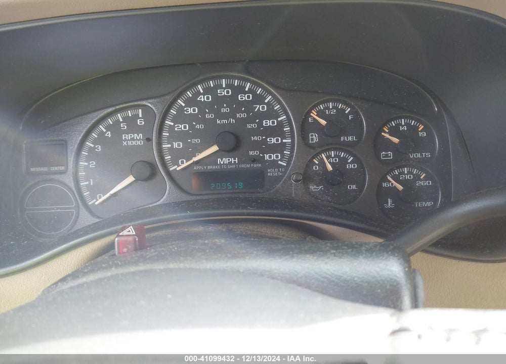 2002 CHEVROLET TAHOE Z71 VIN: 1GNEK13Z72R215588