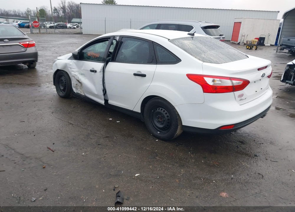 2012 FORD FOCUS VIN: 1FAHP3E22CL433824