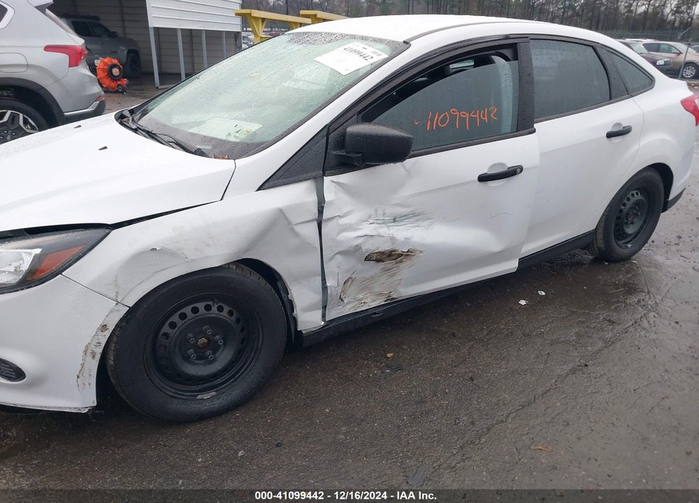 2012 FORD FOCUS VIN: 1FAHP3E22CL433824