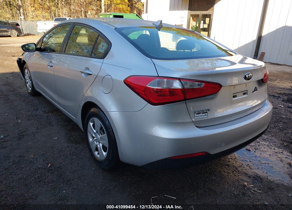 2015 KIA FORTE LX VIN: KNAFX4A62F5288922