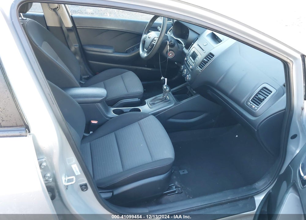 2015 KIA FORTE LX VIN: KNAFX4A62F5288922
