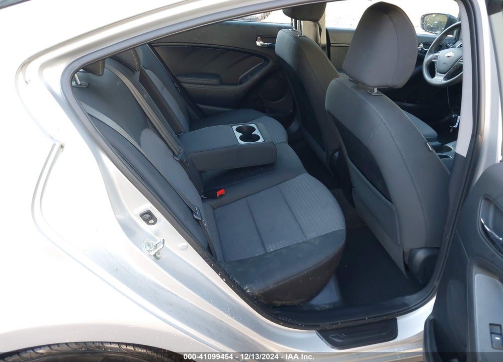 2015 KIA FORTE LX VIN: KNAFX4A62F5288922