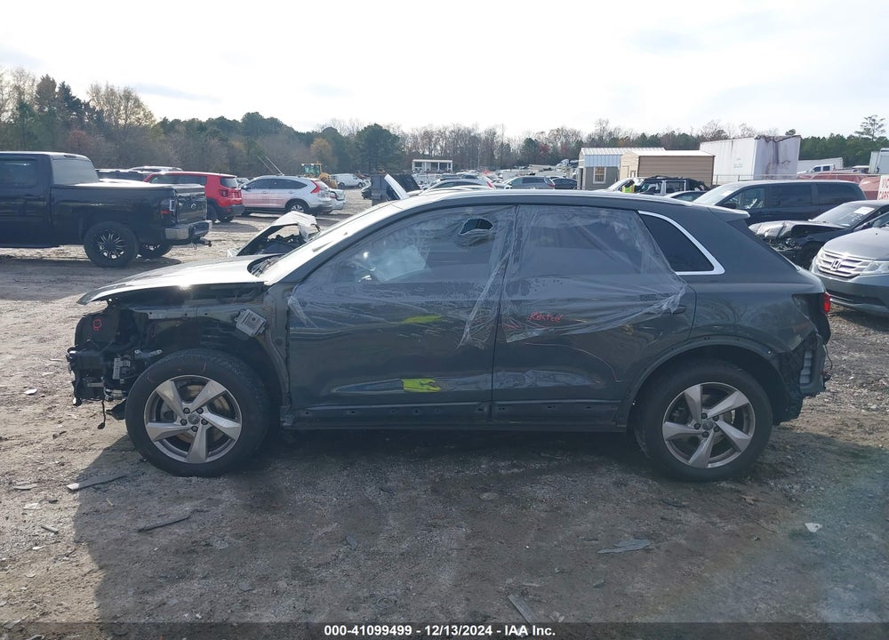 2019 AUDI Q3 VIN: WA1AECF37K1076492