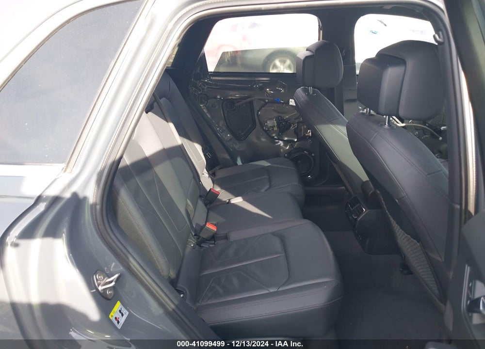 2019 AUDI Q3 VIN: WA1AECF37K1076492