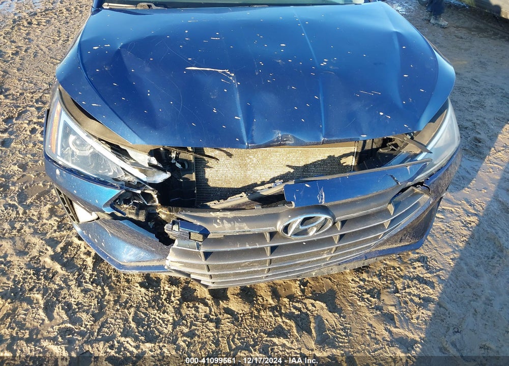 2019 HYUNDAI ELANTRA VIN: 5NPD74LF5KH496276