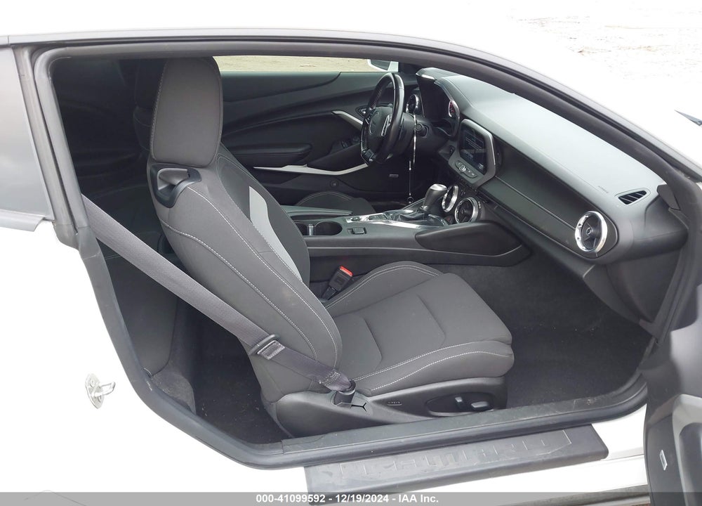 2017 CHEVROLET CAMARO VIN: 1G1FB1RS6H0169376