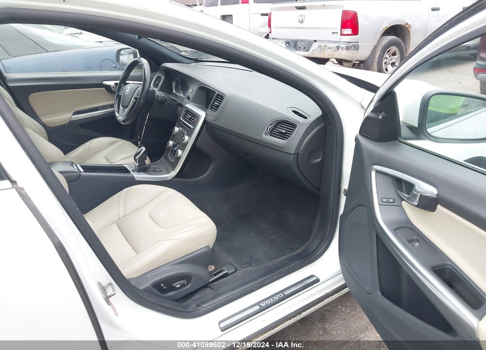 2016 VOLVO S60 T5 PREMIER VIN: YV1612TK6G2401433