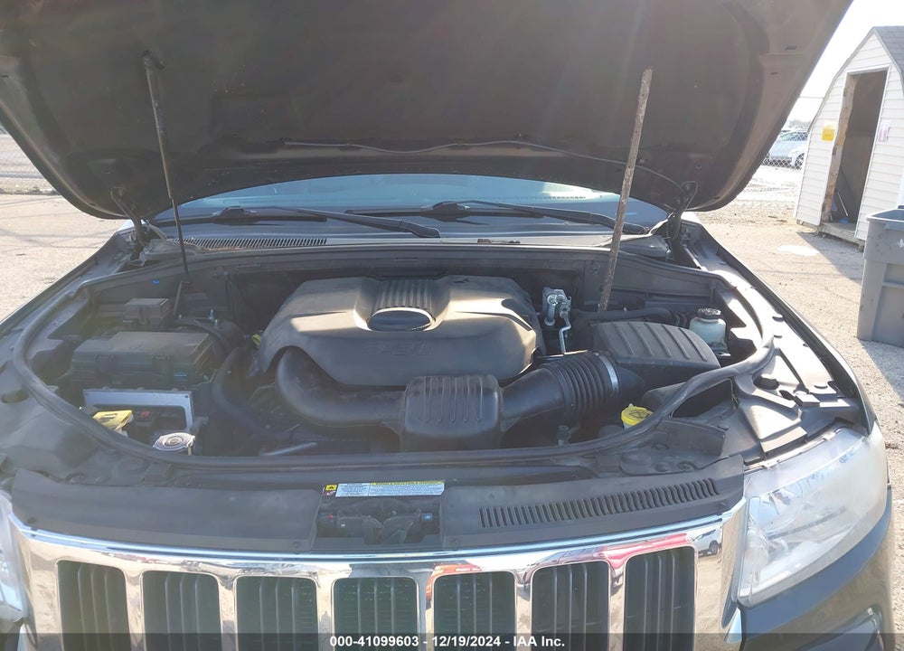 2011 JEEP GRAND CHEROKEE LAREDO VIN: 1J4RR4GG1BC738649