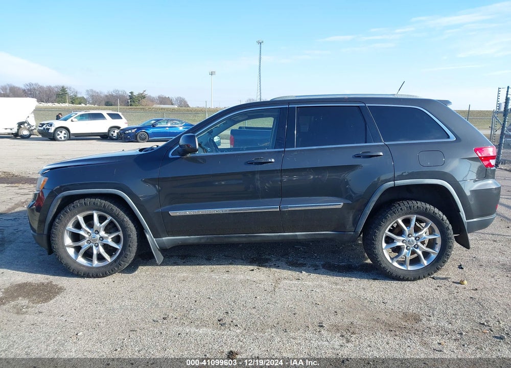 2011 JEEP GRAND CHEROKEE LAREDO VIN: 1J4RR4GG1BC738649