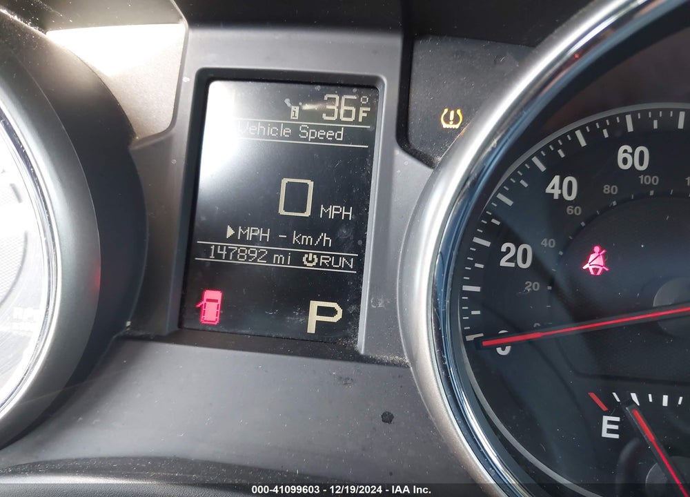 2011 JEEP GRAND CHEROKEE LAREDO VIN: 1J4RR4GG1BC738649