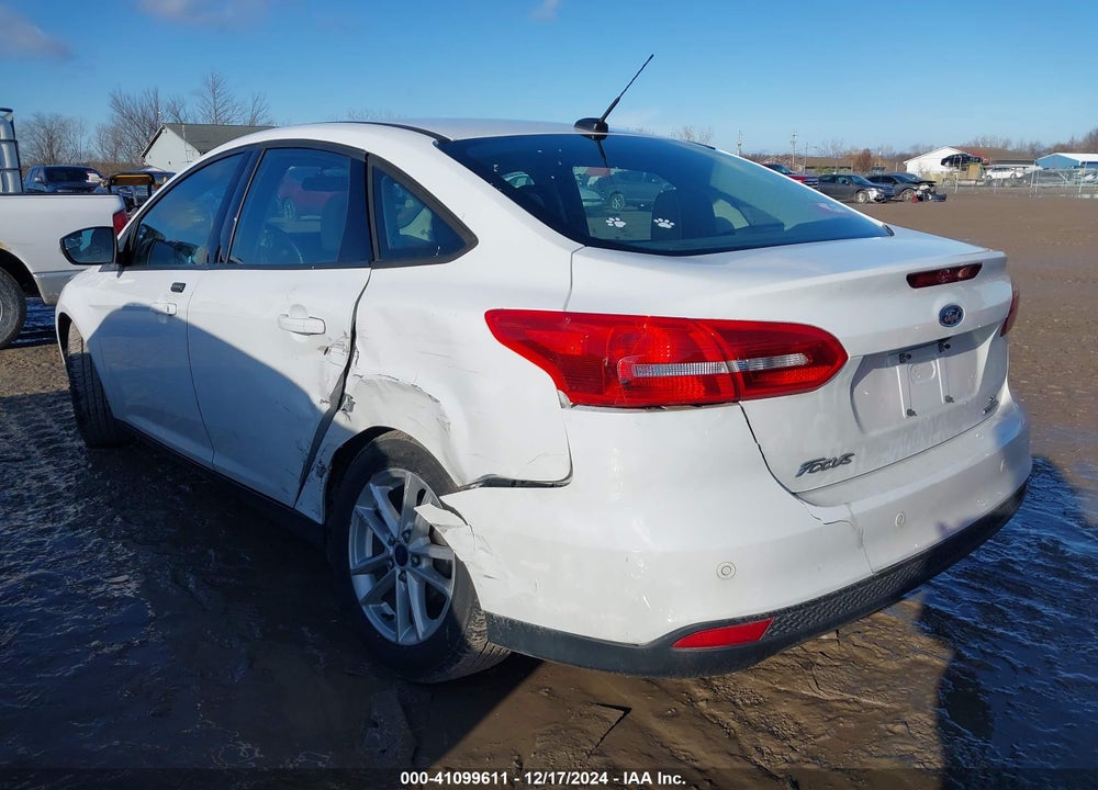 2016 FORD FOCUS SE VIN: 1FADP3F20GL244589