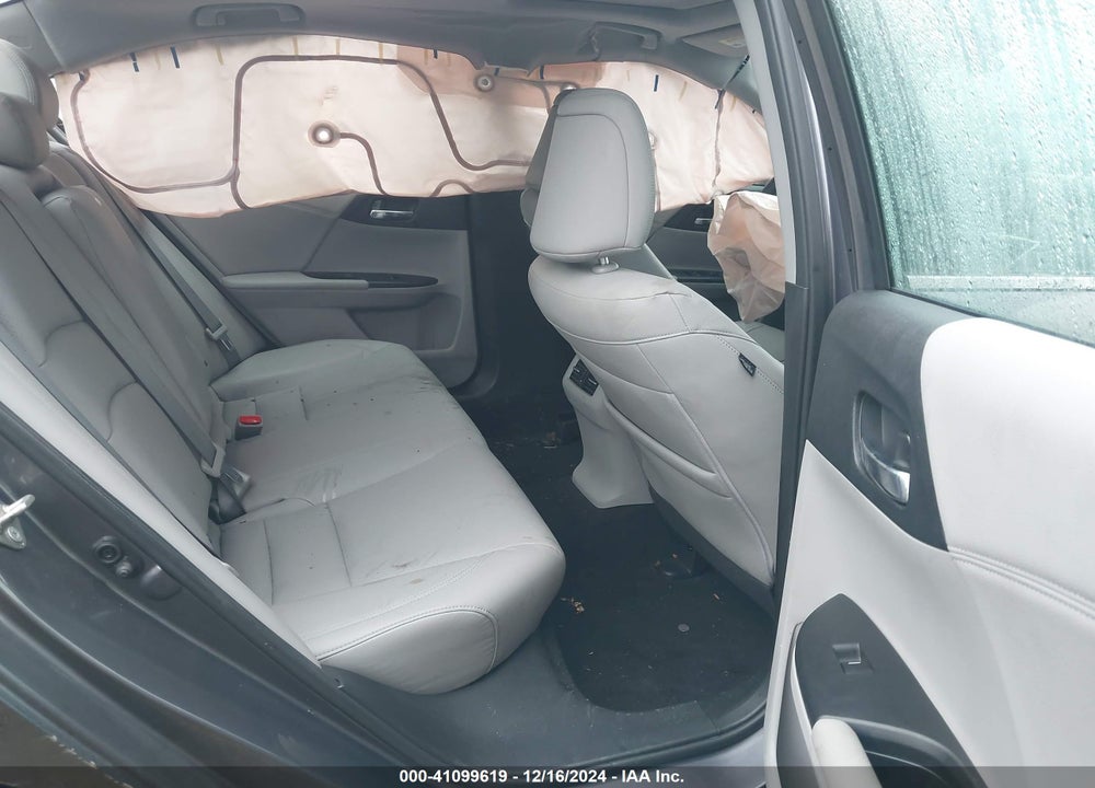 2015 HONDA ACCORD VIN: 1HGCR3F84FA001898
